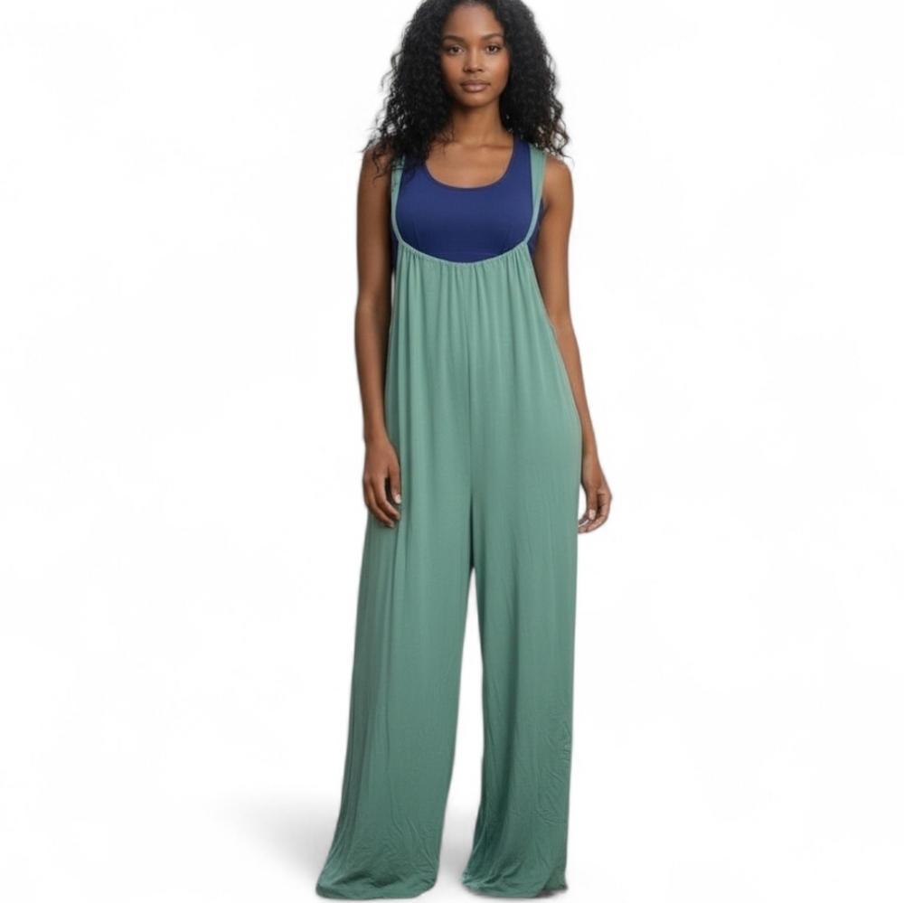 Womens Wide Leg Baggy Suspender Jumpsuit with Pockets & Adjustable Straps - NWT